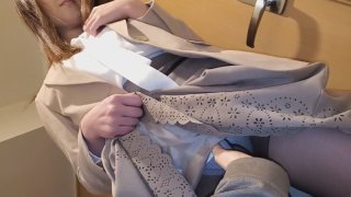 FC2-PPV 1347633 Individual A part-time lecturers tall wife pushes her voice at home with her daughter and gets fucked by another stick