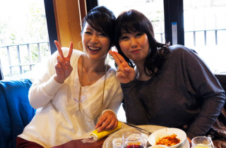 HEZ-221-B Picking Up A Mature Woman On A Trip With Her Girlfriends I Waited Until She Was Ready And Open At The Hotel Aiming For A Thick Creampie - Part B